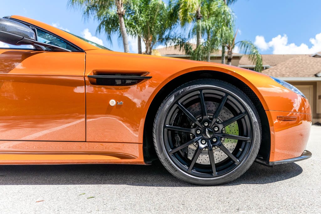 2015 Aston Martin V12 Vantage Convertible for sale